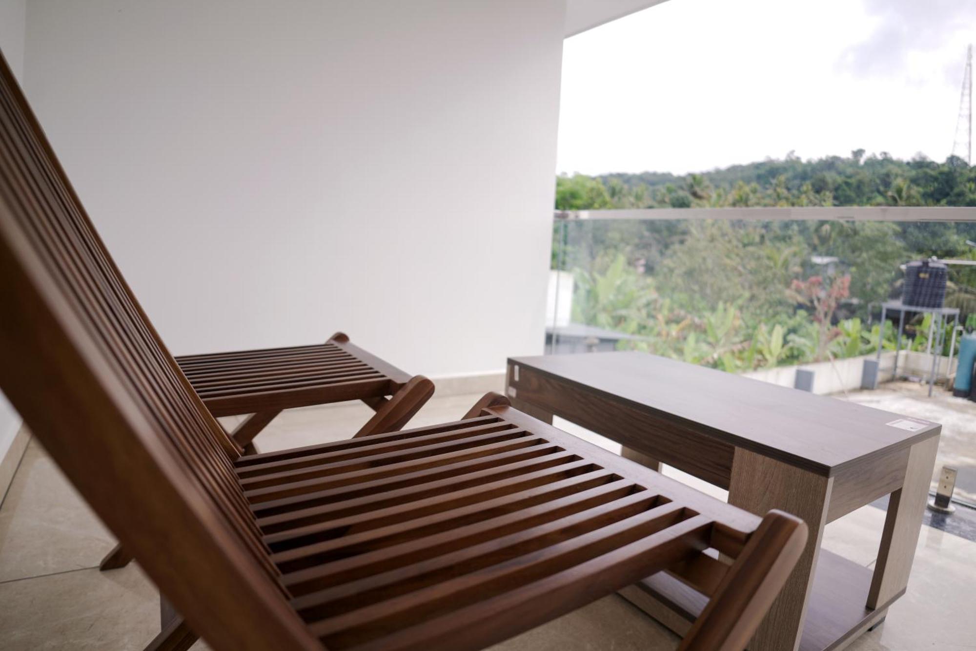 Teak And Lake Homestay Thekkady Kültér fotó